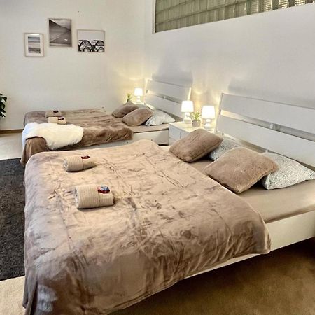 Apartment Lea - Old Town Bratislava Exterior foto